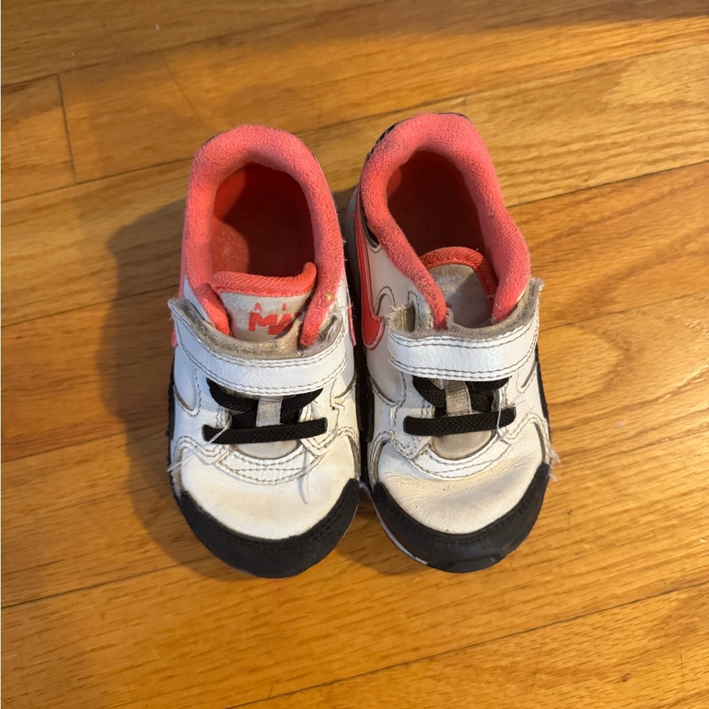 Nike Air Max ST girls